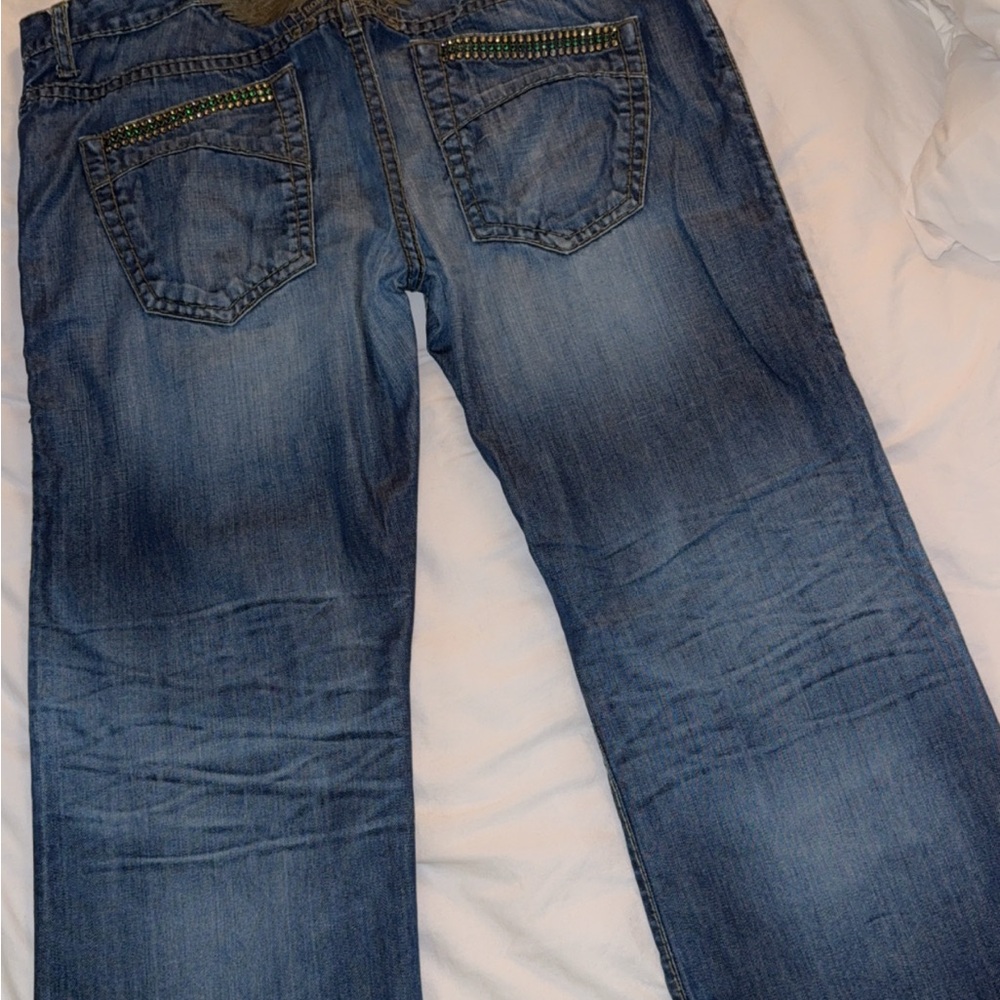 Stylish Denim Jeans with Studded Pockets